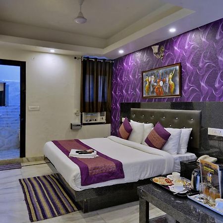 Hotel Noida International - Couple Friendly Hotel In Noida Sector 11 Exterior foto
