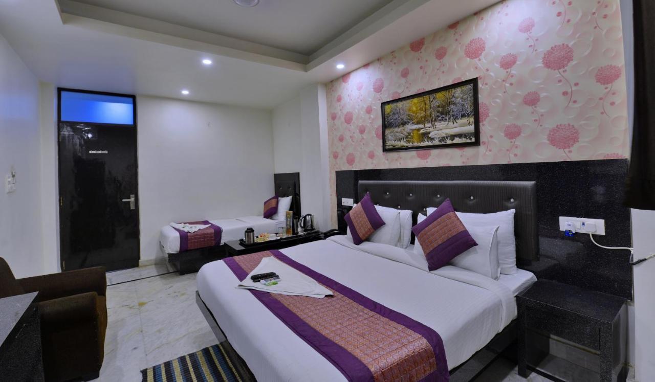 Hotel Noida International - Couple Friendly Hotel In Noida Sector 11 Exterior foto