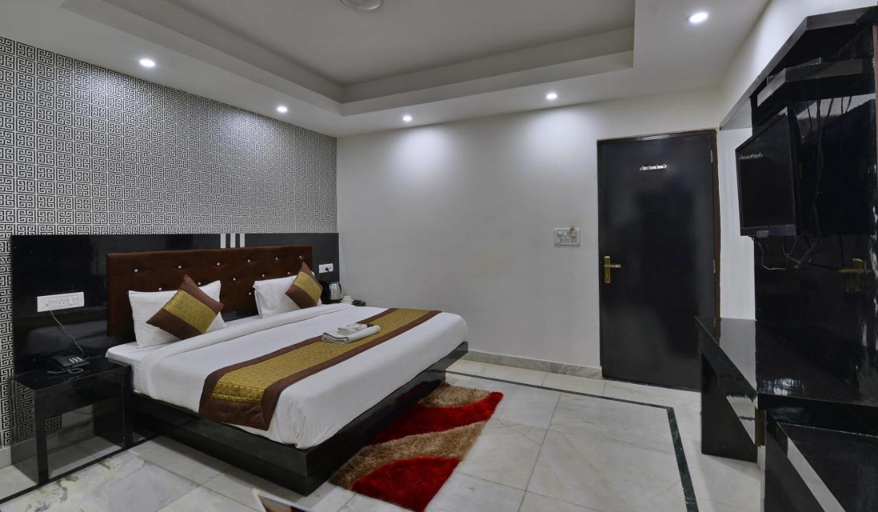 Hotel Noida International - Couple Friendly Hotel In Noida Sector 11 Exterior foto
